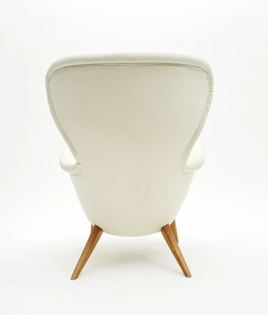 Hiort af Ornäs Siesta arm chair by The Velvet Atlas